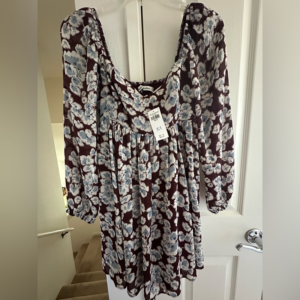 Abercrombie & Fitch Burgundy Floral Dress